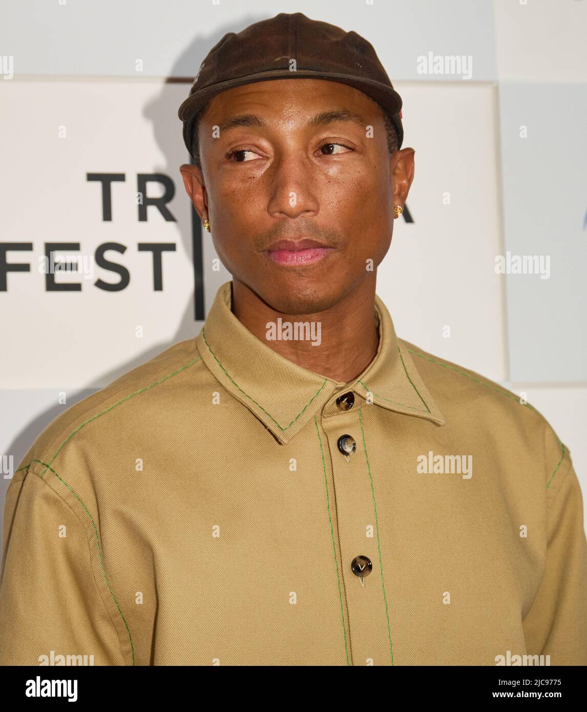 LOS ANGELES, CA. June 24, 2003: PHARRELL WILLIAMS of NERD at the 3rd Annual  BET (Black Entertainment TV) Awards at the Kodak Theatre, Hollywood Stock  Photo - Alamy