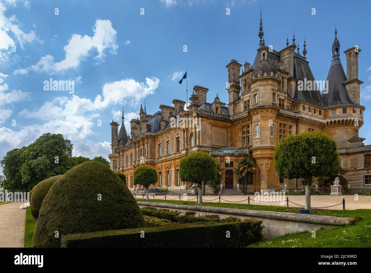 The terrace and parterre garden at Waddesdon Manor, overlooked by the building's south face, Stock Photo