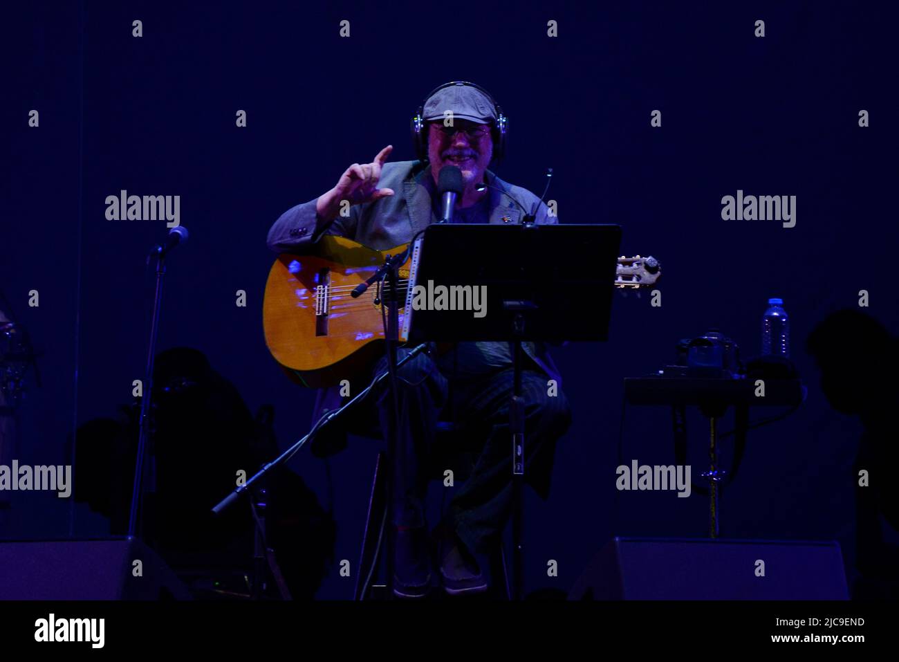 Non Exclusive: June 10, 2022, Mexico City, Mexico: Cuban trova singer-songwriter Silvio Rodríguez sings on stage during a free concert at Mexico City Stock Photo