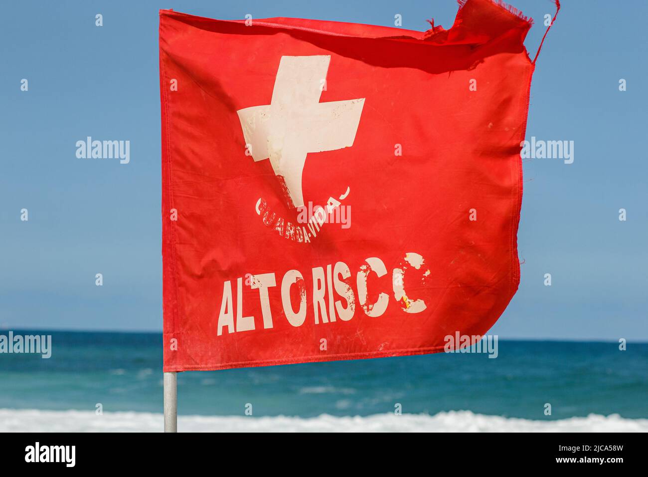 Lifeguard Safety Flags On The Famous Surfing Beach At Fistral In Newquay Cornwall England Stock Photo Alamy