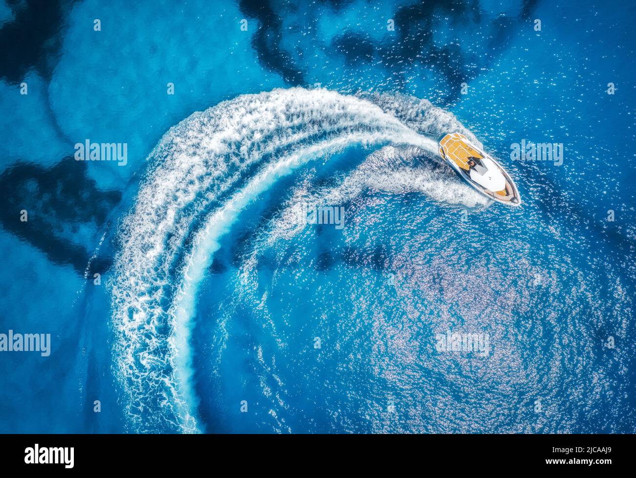 Drone boat hi-res stock photography and images - Alamy