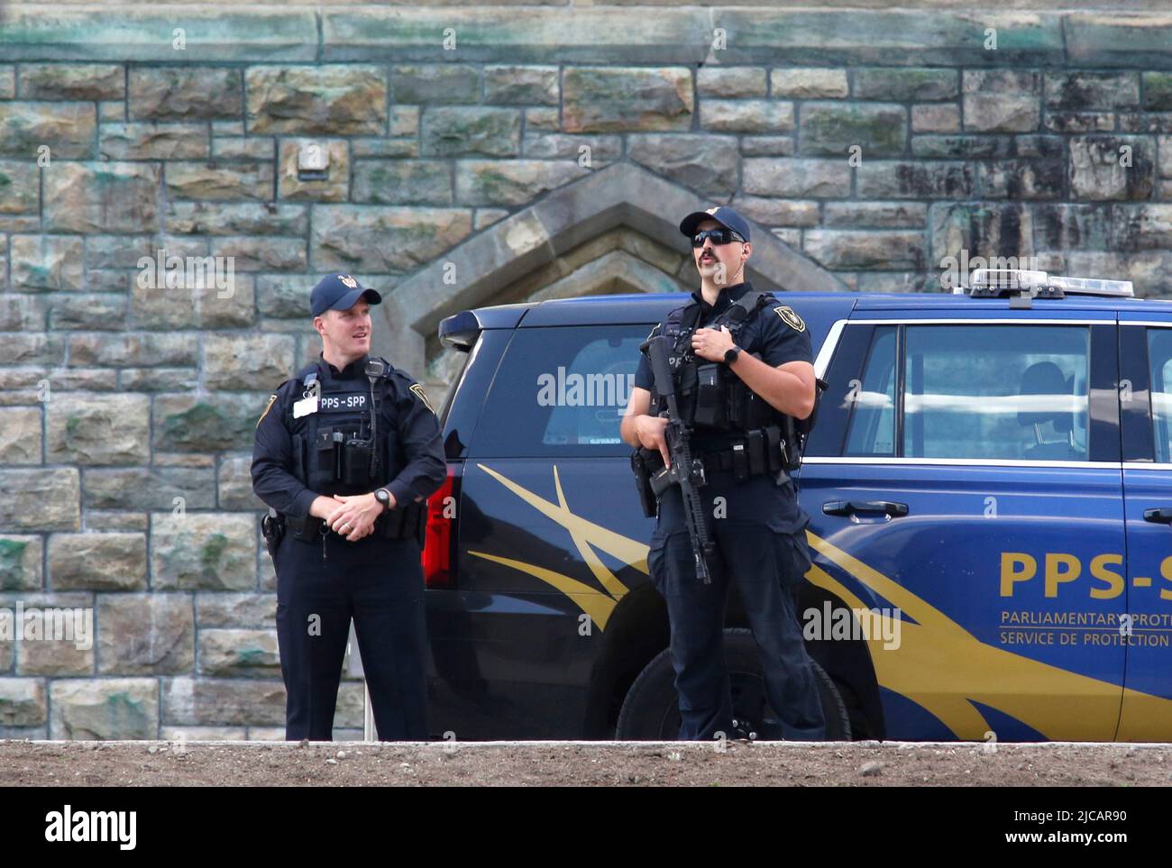 Members of the Parliamentary Protective Service (PPS) respond to an incident on Parliament Hill in Ottawa on Saturday, June 11, 2022. THE CANADIAN PRESS/ Patrick Doyle Stock Photo