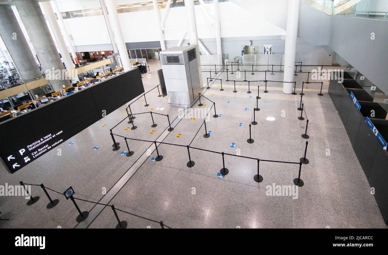 Ontario canada airports hires stock photography and images Alamy