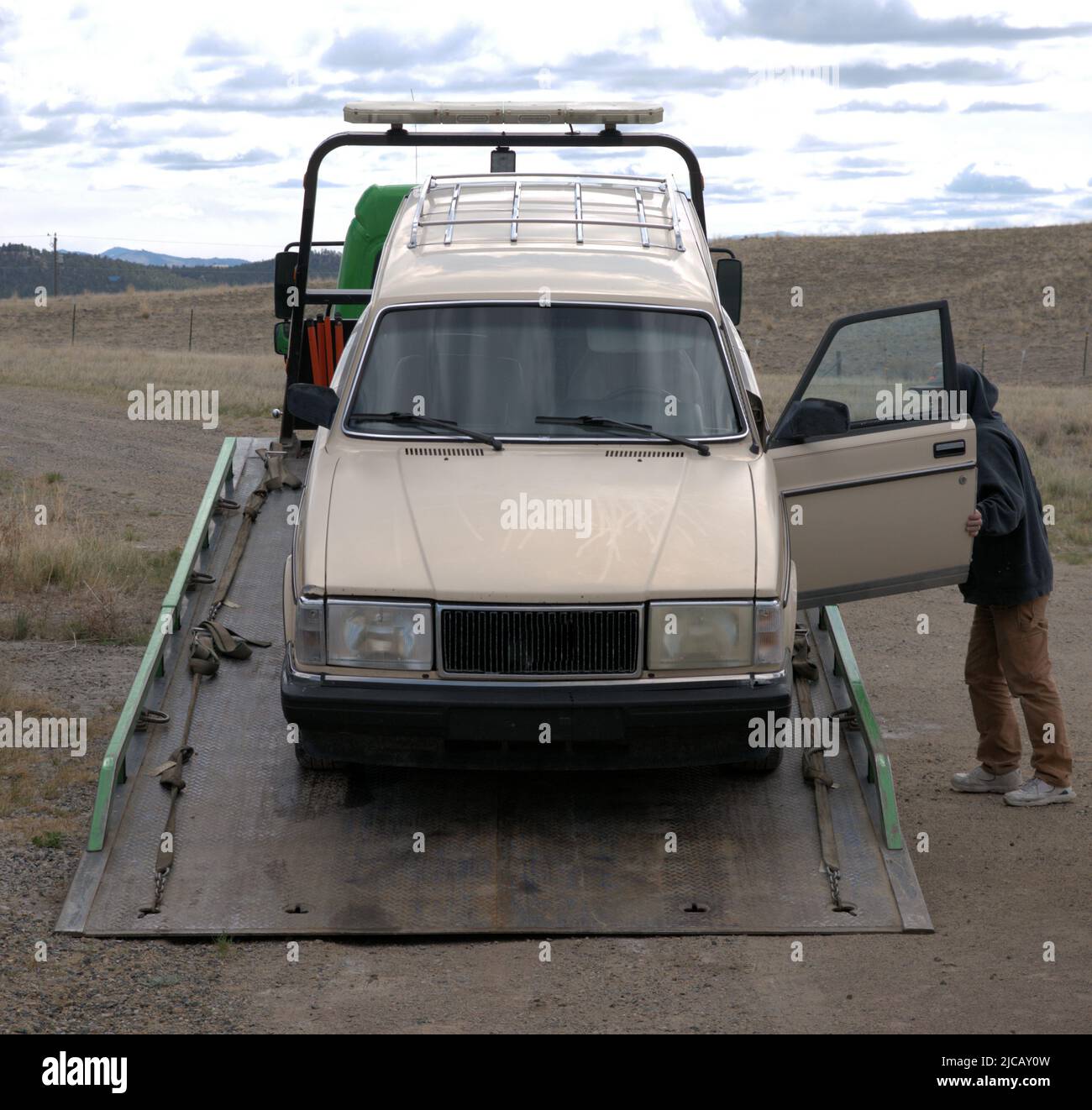 Bed tow truck hires stock photography and images Alamy