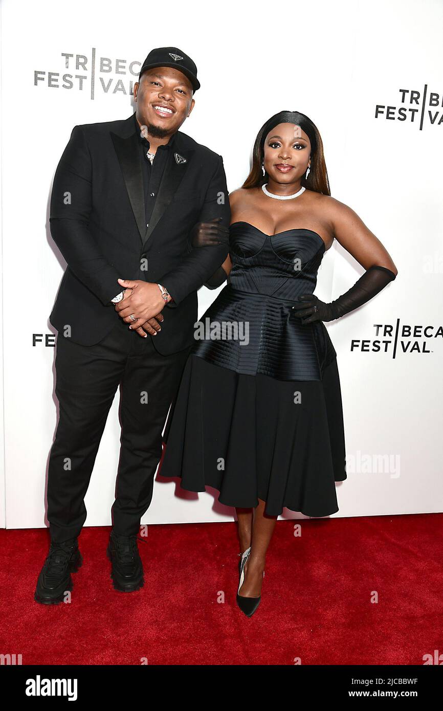 Naturi Naughton Husband Naturi Naughton & husband Two Lewis who were married on April 2, 2022