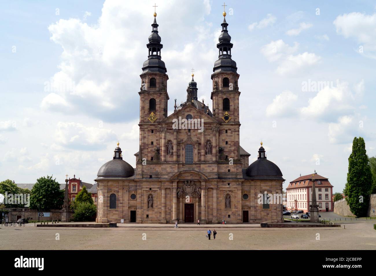 Fulda Cathedral, Baroque architectural monument, burial place of Saint