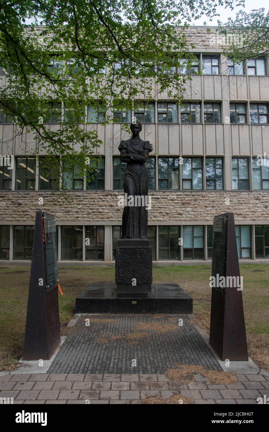 Lesya Ukrainka statue, University of Saskatchewan, Main Campus, Saskatoon, Saskatchewan. Stock Photo