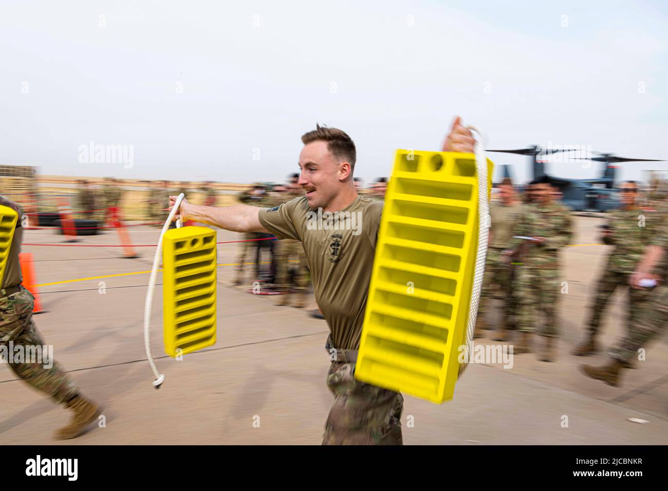 Cannon Air Force Base, New Mexico, USA. 20th May, 2022. U.S. Airmen assigned to the 27th Special Operations Maintenance Group compete in a wheel chock relay race during Aviation Maintenance Technician day at Cannon Air Force Base, N.M., May 20, 2022. AMT day is an annual celebration that highlights the accomplishments of aviation maintenance professionals, as well as Charles Edward Taylor, who built the engine for the Wright Brothers. Credit: U.S. AAir Force/ZUMA Press Wire Service/ZUMAPRESS.com/Alamy Live News Stock Photo