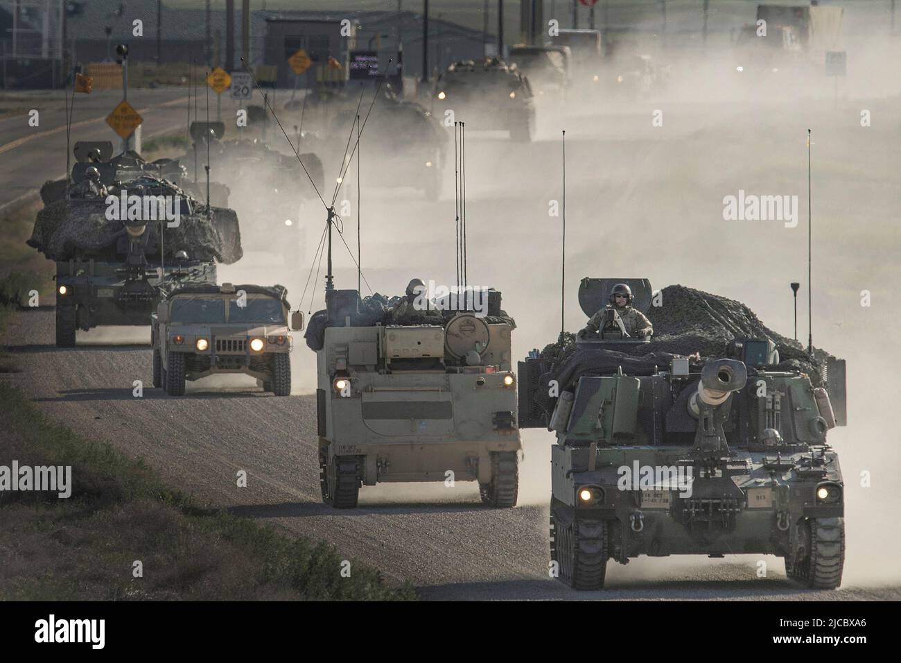 Boise, Idaho, USA. 17th May, 2022. On the morning of May 17, 2022, the 148th Field Artillery Regiment made last checks of equipment and vehicles for field exercises and moved out of the MATES compound. The 1-148th Field Artillery Regiment provides field artillery support to the 116th Cavalry Brigade Combat Team. Headquartered in Pocatello units are located in the Eastern Idaho communities of Blackfoot, Burley, Preston, Pocatello, Rexburg and St. Anthony. Credit: U.S. Army/ZUMA Press Wire Service/ZUMAPRESS.com/Alamy Live News Stock Photo