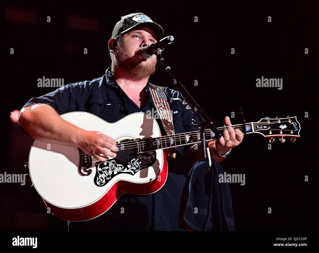 Luke combs cma fest 2022 hires stock photography and images Alamy