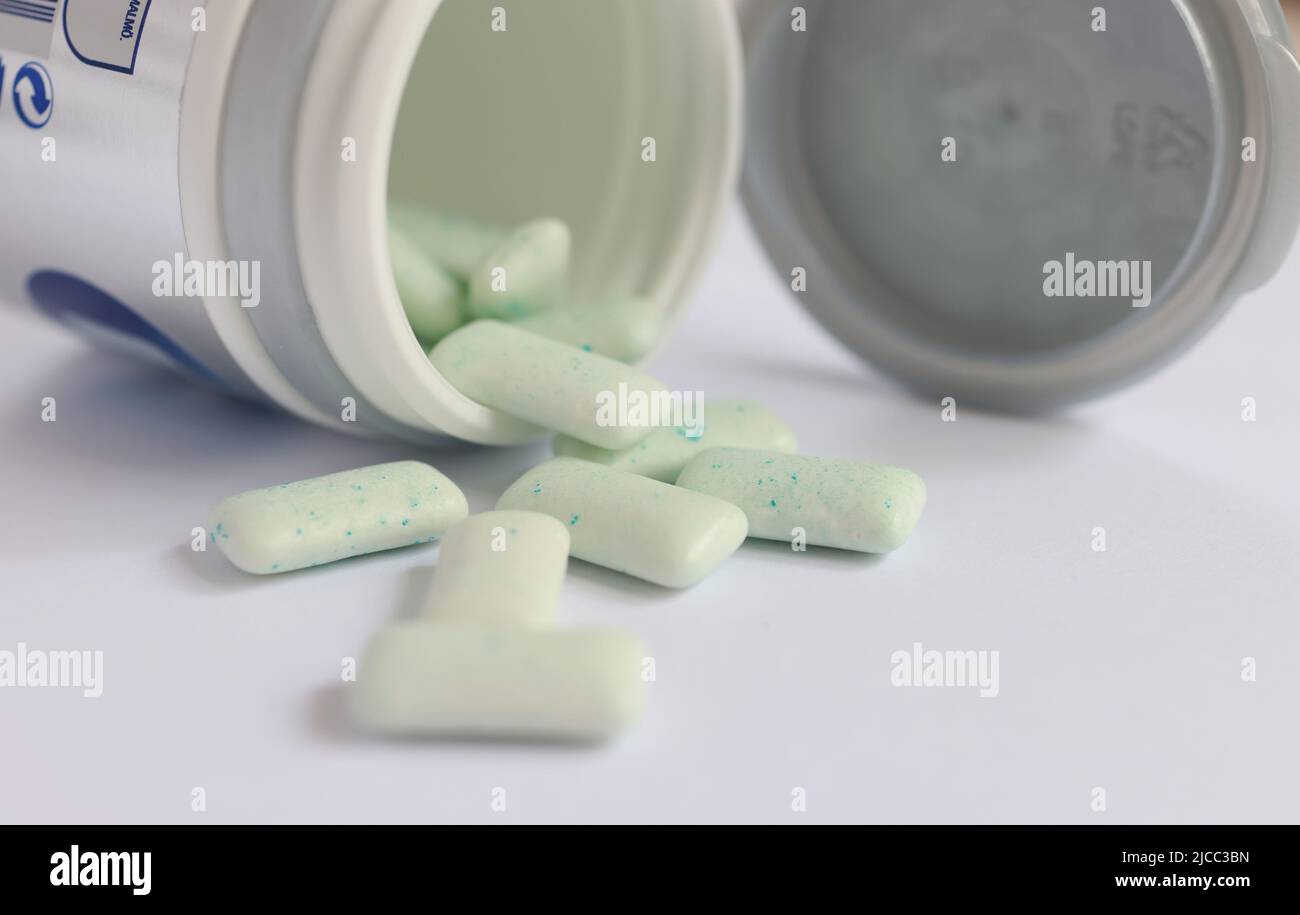 Extra white sweet mint chewing gum from the brand Wrigleys from Mars