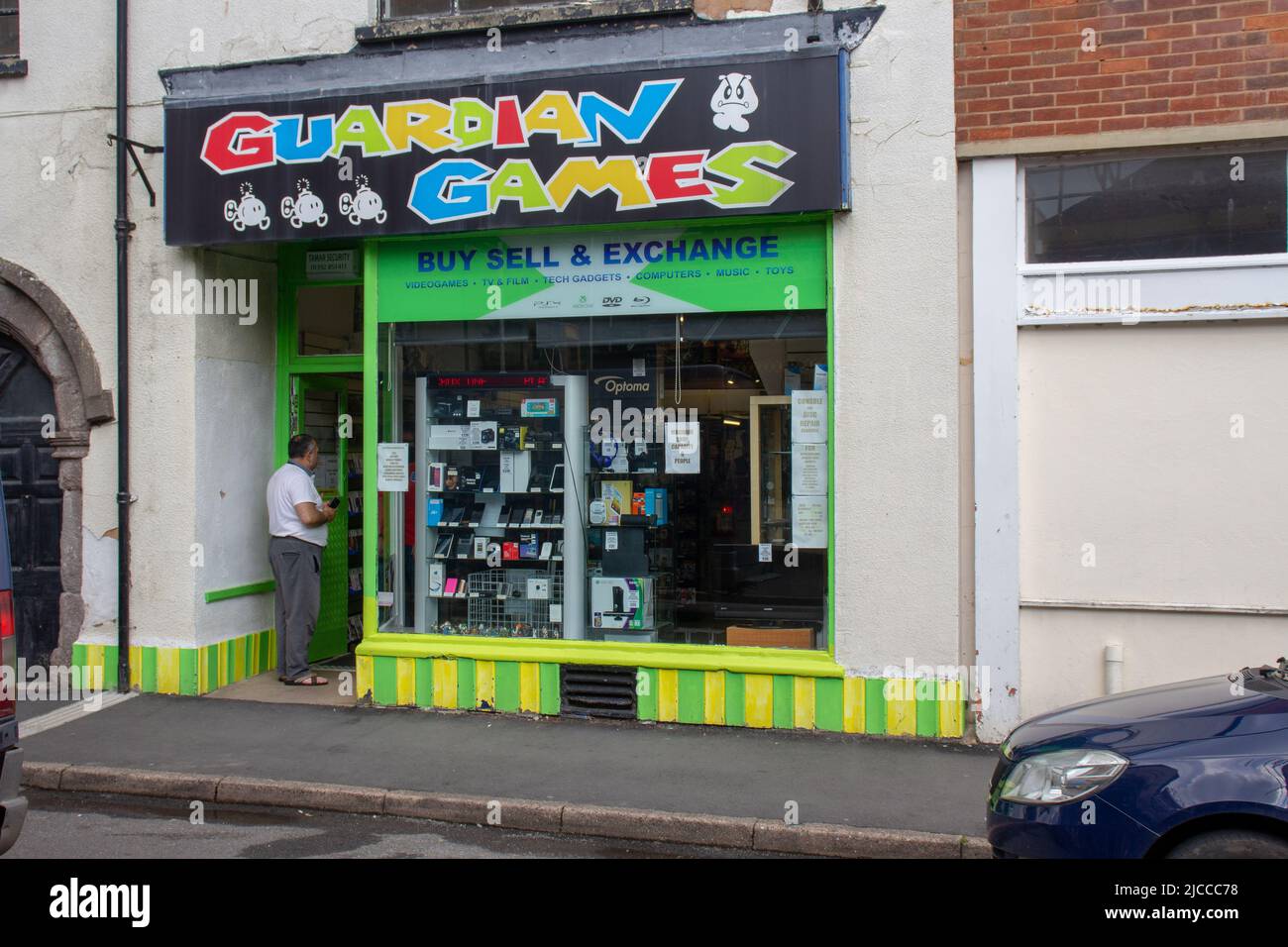 TIVERTON, UK - JUNE 30, 2021 Guardian Games, video game store on Bampton Street Stock Photo