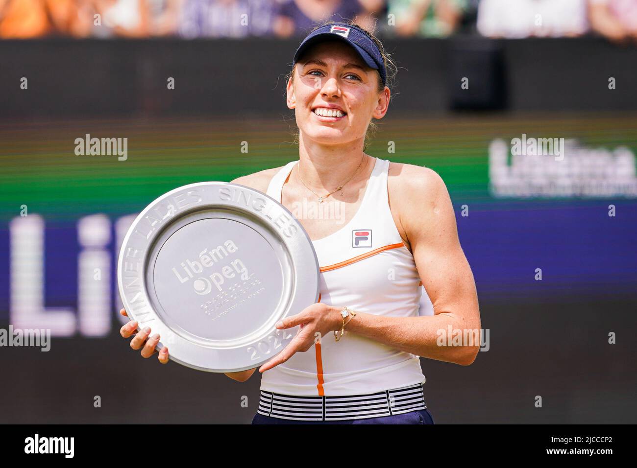 'S-HERTOGENBOSCH, NETHERLANDS - JUNE 12: Ekaterina Alexandrova of Russia poses with her trophy during the Womens Singles Final match between Aryna Sabalenka of Belarus and Ekaterina Alexandrova of Russia at the Autotron on June 12, 2022 in 's-Hertogenbosch, Netherlands (Photo by Joris Verwijst/BSR Agency) Credit: BSR Agency/Alamy Live News Stock Photo