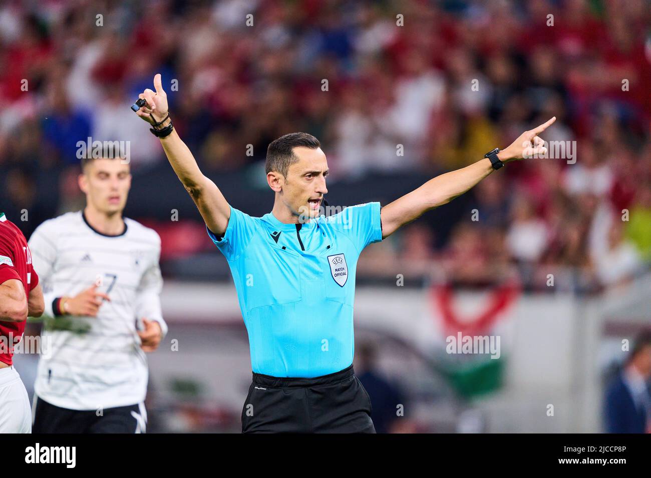 Referee Jose Maria Sanchez (ESP) with whistle, gestures, shows, watch, individual action, Schiedsrichter, Hauptschiedsrichter, schiri,  in the UEFA Nations League 2022 match HUNGARY - GERMANY 1-1  in Season 2022/2023 on Juni 11, 2022  in Budapest, Hungary.  © Peter Schatz / Alamy Live News Stock Photo
