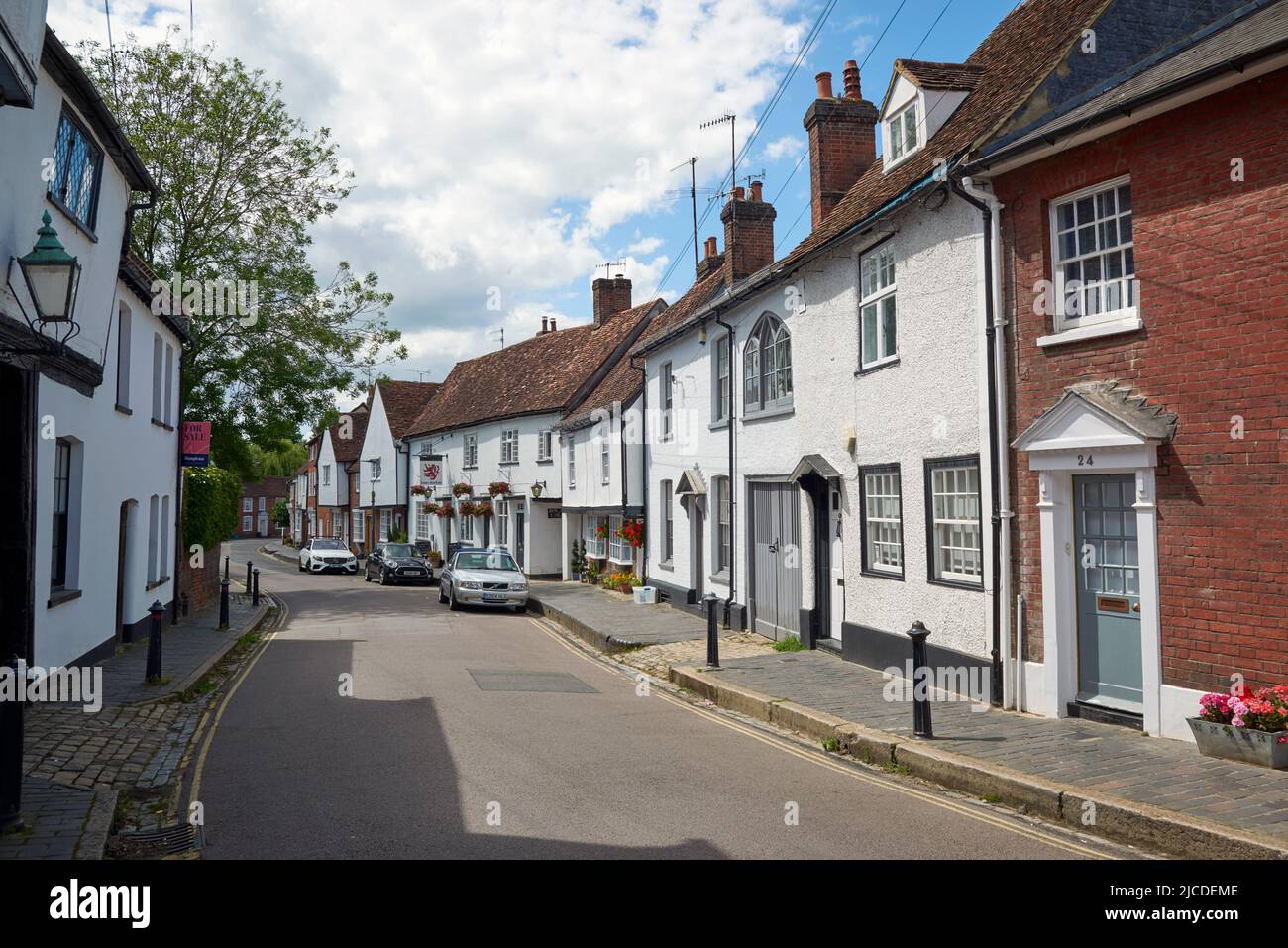 Historic cottages along Fishpool Street in central St Albans, Hertfordshire, South East England Stock Photo