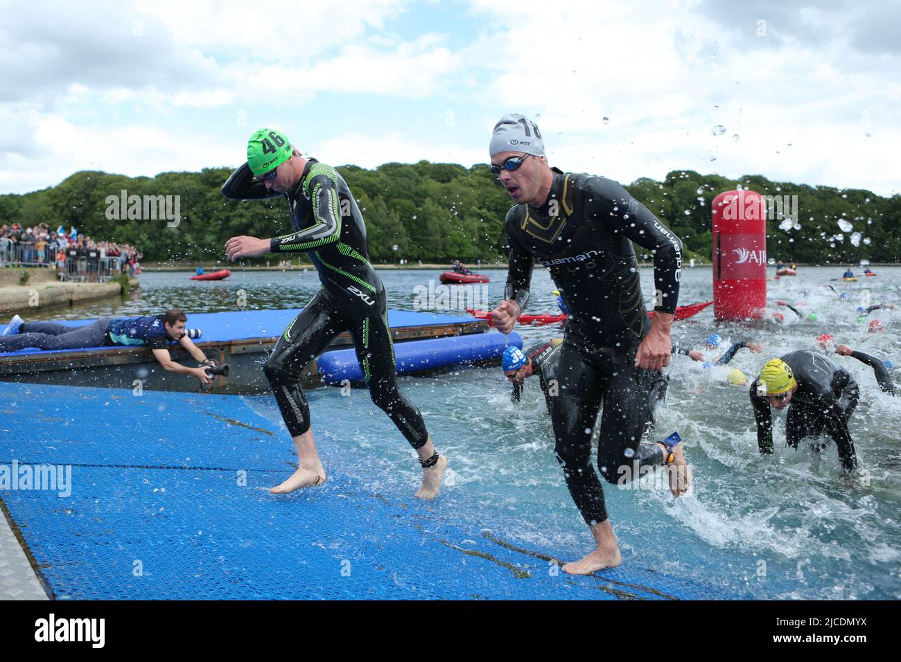 South Africa's Jamie Riddle (left) and France's Tom Richard (right ...