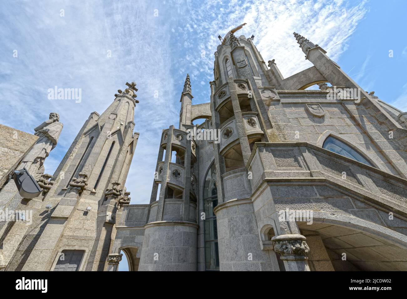 Majestic basilica sacred heart hi-res stock photography and images - Alamy