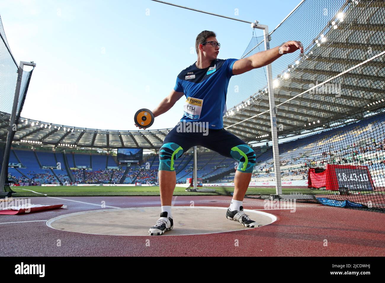 Kristjan Ceh (SLO) wins the discus with a throw of 2320 (70.72m