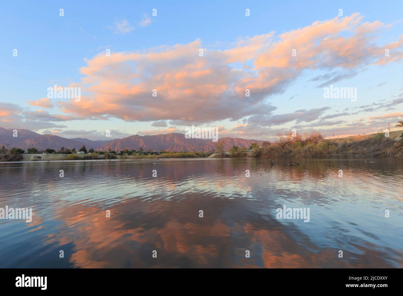 Sunset landscape around Peck Road Park Lake at California Stock Photo Alamy
