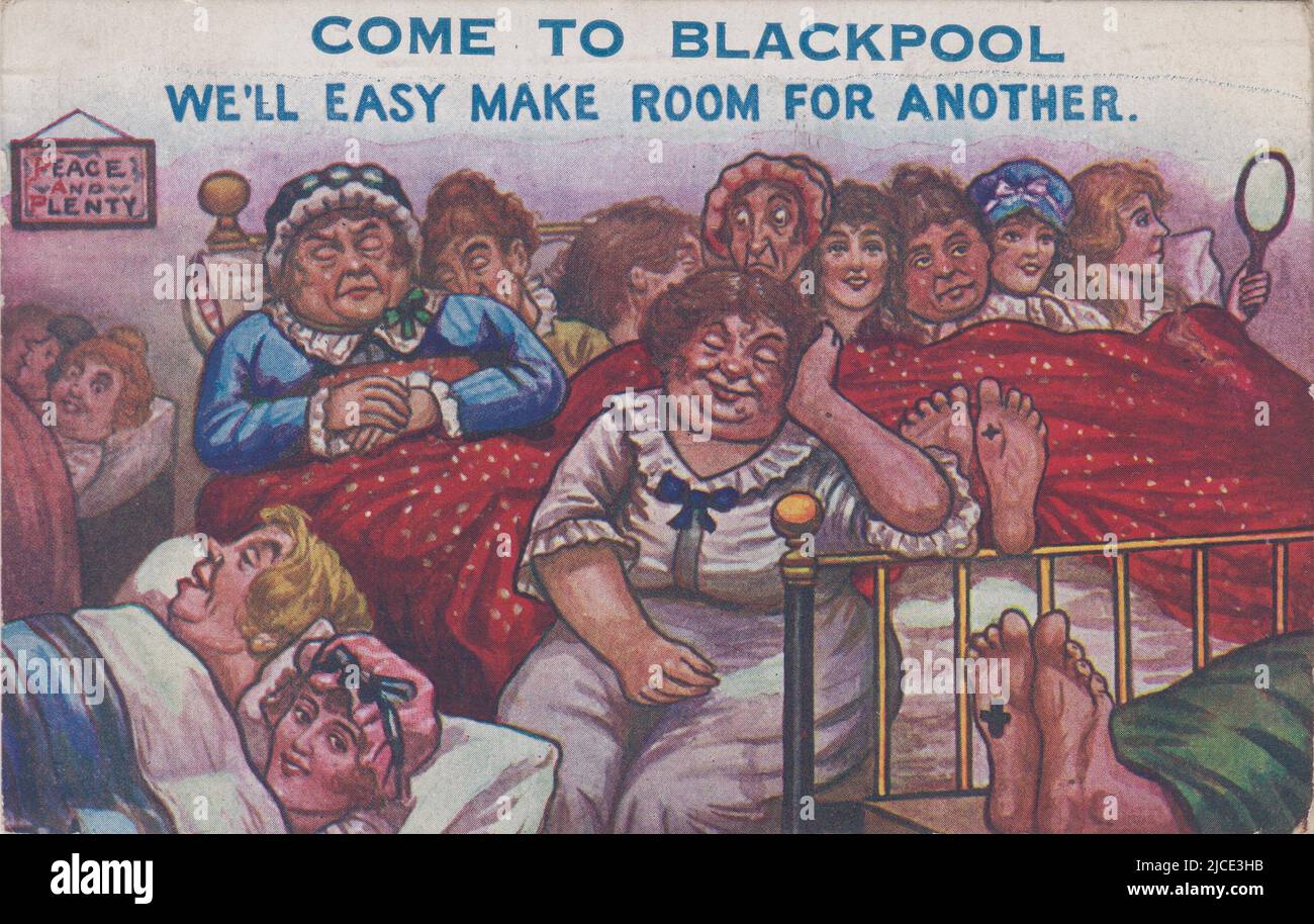 'Come to Blackpool, we'll easy make room for another': cartoon of a crowded Blackpool boarding house, showing a series of beds in one room crammed with a mixture of people. A sign saying 'Peace and Plenty' is hanging from the wall. This postcard was sent from Blackpool in 1918 Stock Photo