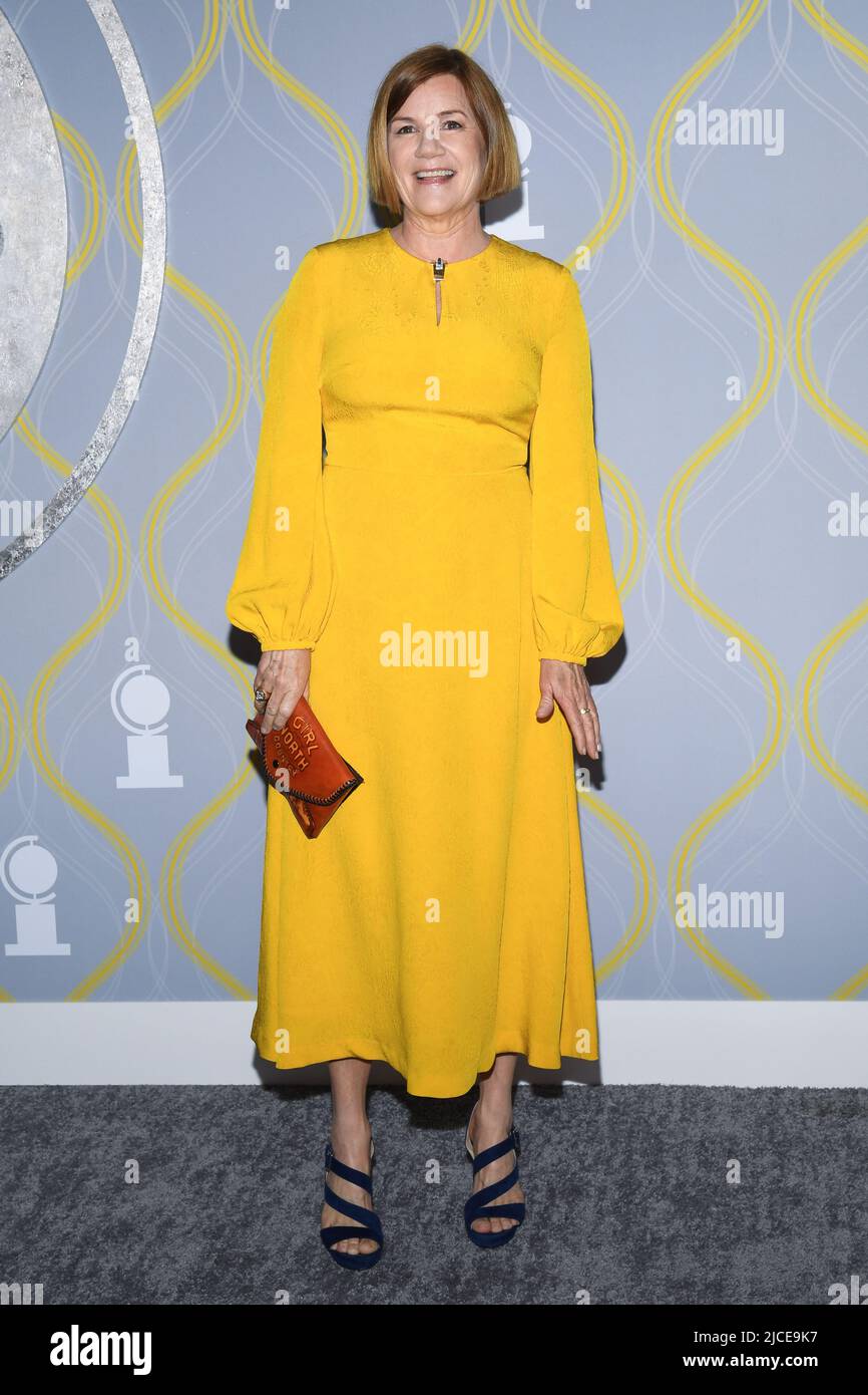New York City, US, June 12, 2022. Mare Winningham walking on the red