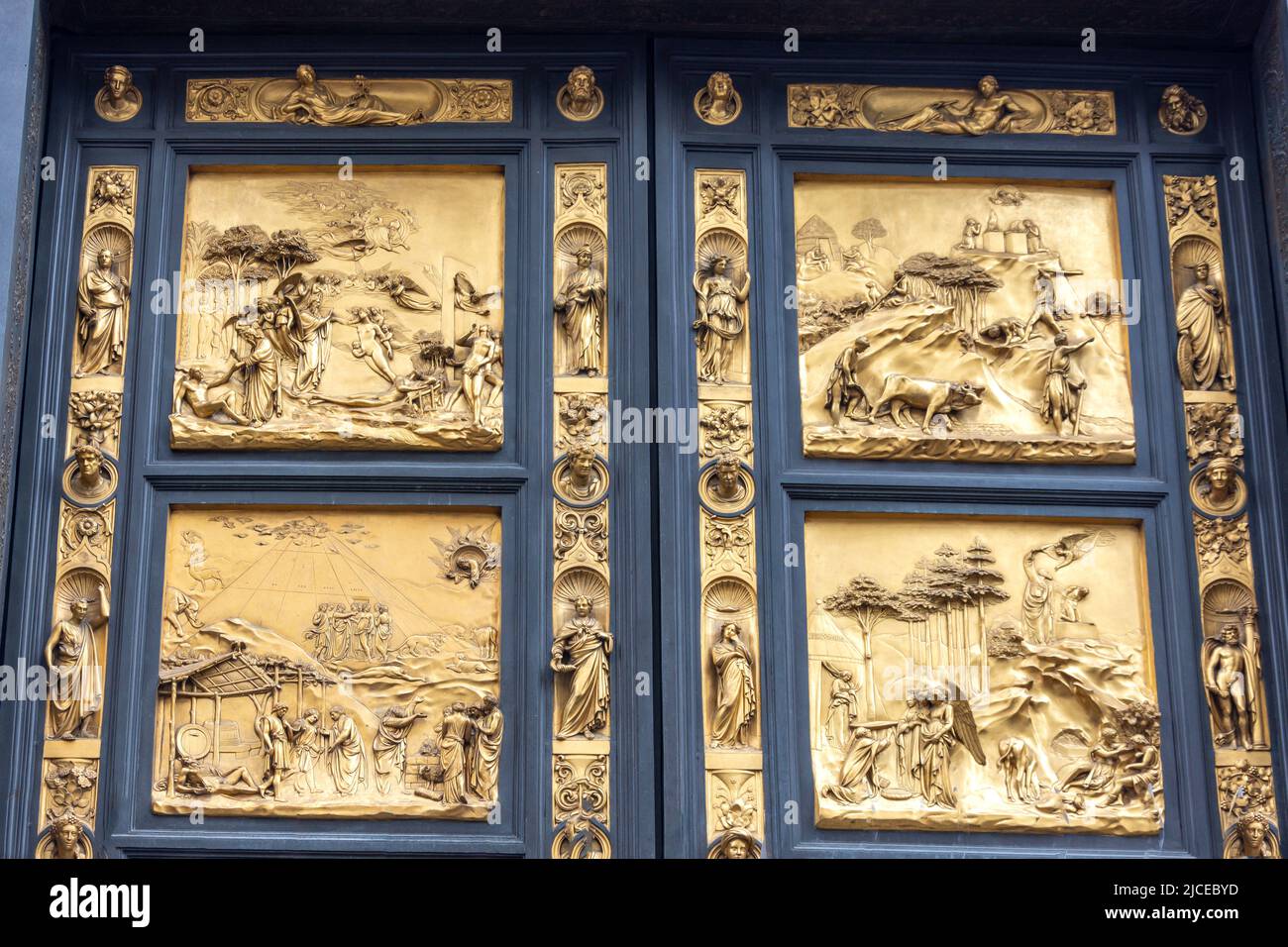 'Gates of Paradise' on east entry of the Bapistry of Cattedrale di Santa Maria del Fiore (Duomo), Florence (Firenze), Tuscany Region, Italy Stock Photo