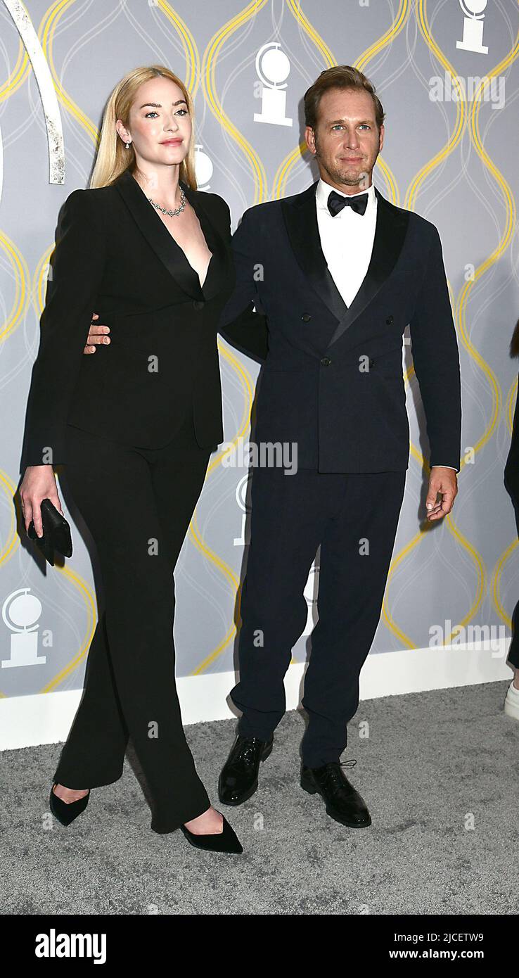 Josh Lucas and wife Jessica Ciencin Henriquez attend the 75th Annual Tony Awards on June 12, 2022 at Radio City Music Hall in New York, New York, USA. Robin Platzer/ Twin Images/ Credit: Sipa USA/Alamy Live News Stock Photo