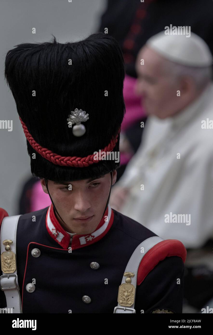 Vatican City, Vatican. 11 June 2022. Pope Francis during an audience with Italian Soldiers of the Sardinia Grenadiers Brigade, engaged in 'Safe Streets' Operation (Operazione Strade Sicure), and their families. Credit: Maria Grazia Picciarella/Alamy Live News Stock Photo