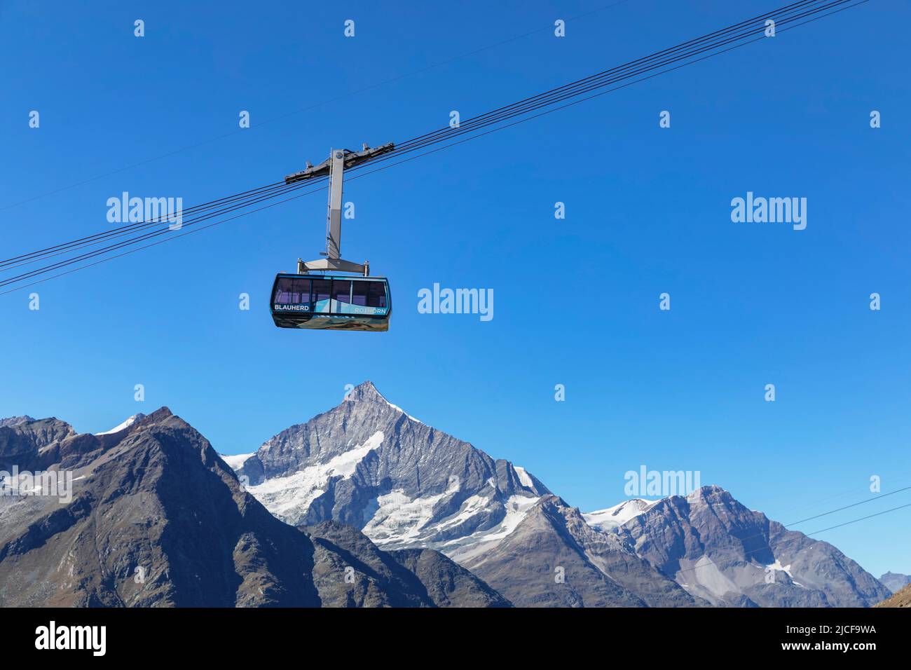 Cable car from Blauherd Alp to Rothorn (3100m), Zermatt, Canton Valais, Alps, Switzerland Stock Photo