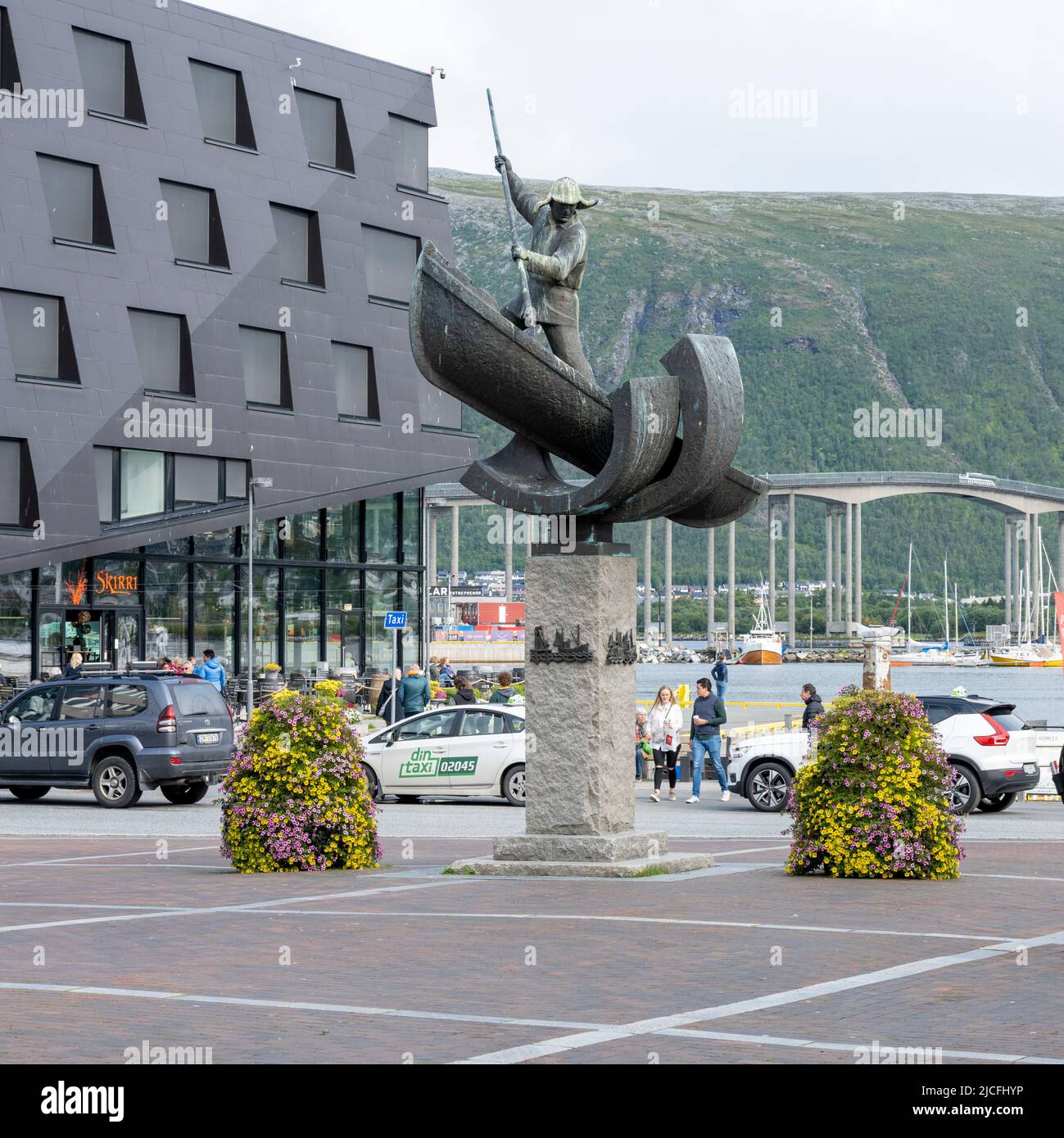 norway-troms-og-finnmark-troms-1984-whaler-monument-at-stortorget