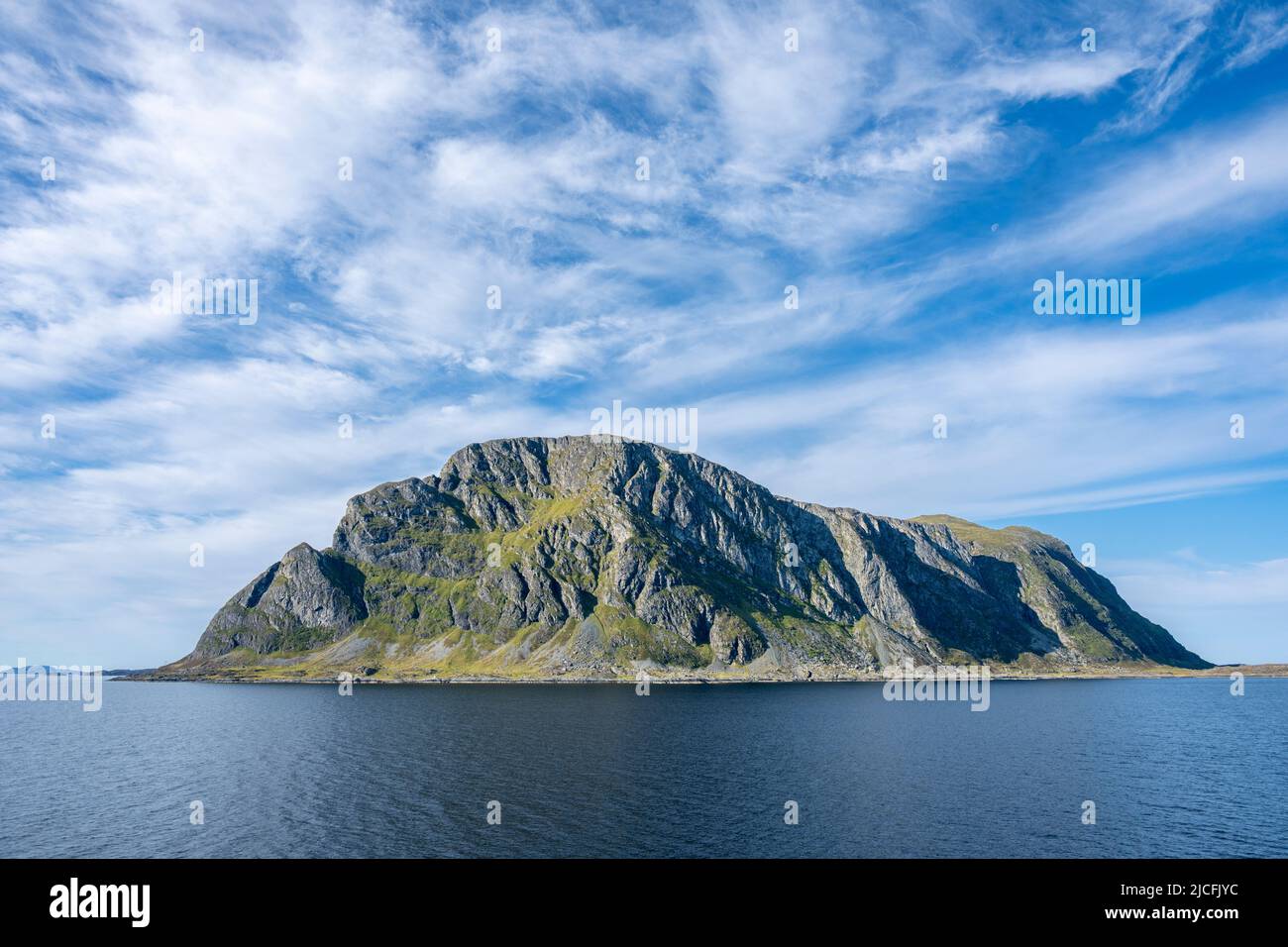 Norway, Vestland, view to the 481 meter high, prominent island Alden. Stock Photo