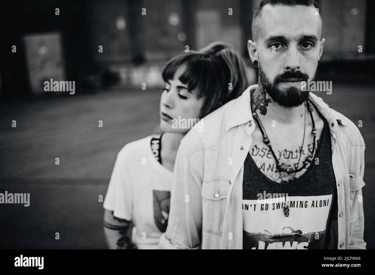 Serious couple portrait hi-res stock photography and images - Alamy