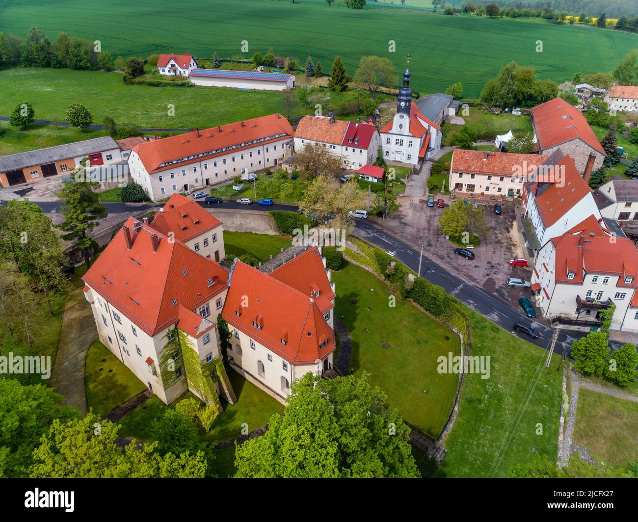 Schleinitz Castle: Schleinitz Castle is one of the most beautiful and impressive seats of the former landed gentry in Lommatzscher Pflege Stock Photo