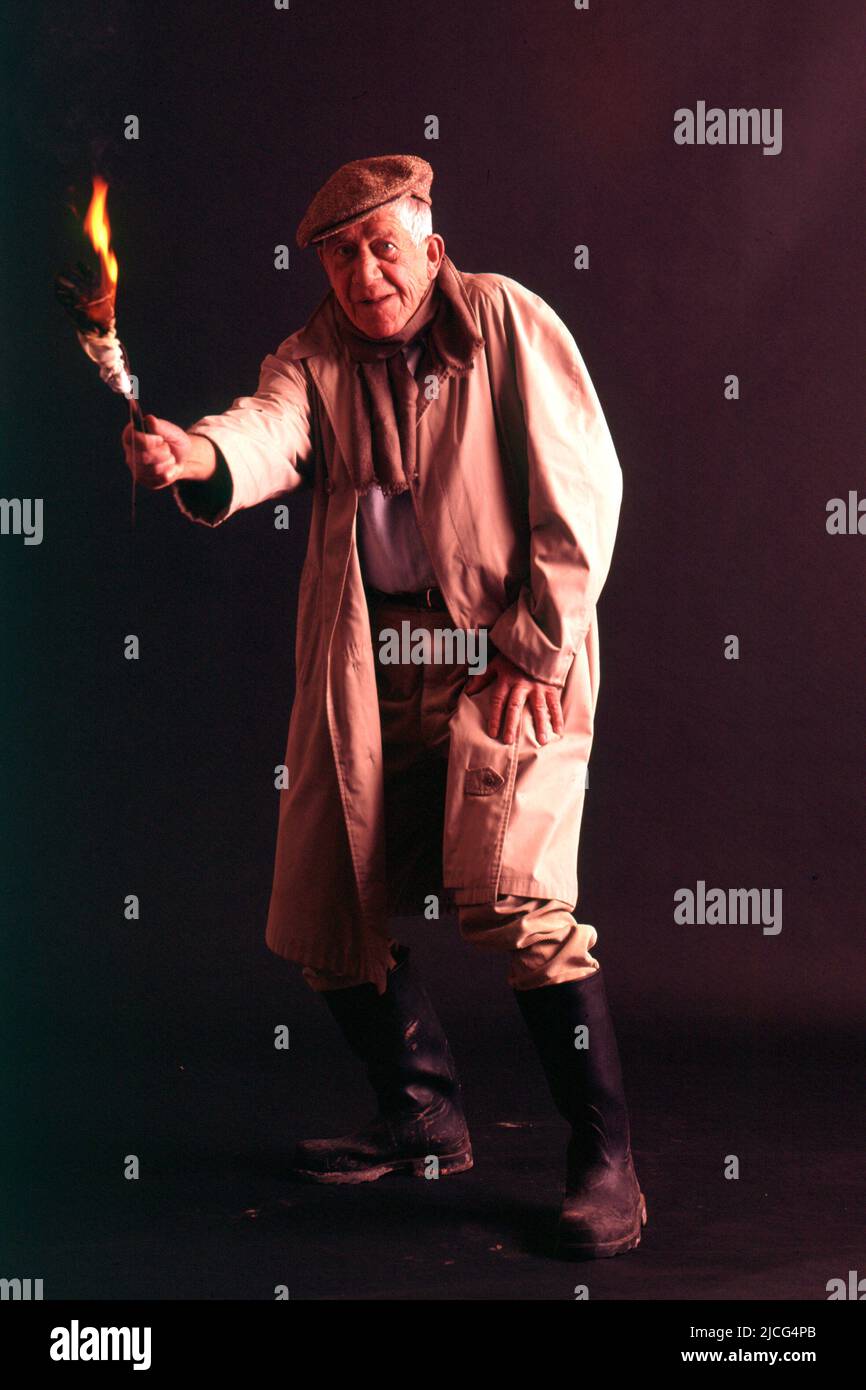 Oskar KOKOSCHKA, Austria, painter, artist, carries a torch, in a coat and heavy boots, action art, undated photo, Stock Photo