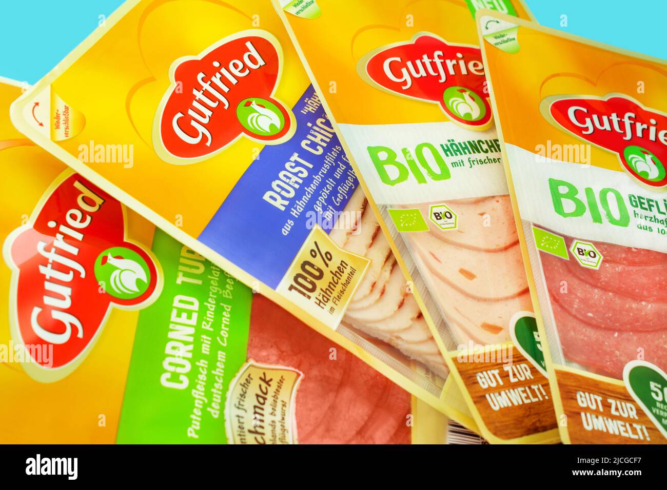 Deutsche Produkte von Gutfried  Wurstsorten und Verpackung mit Bio EU-Siegel Stock Photo
