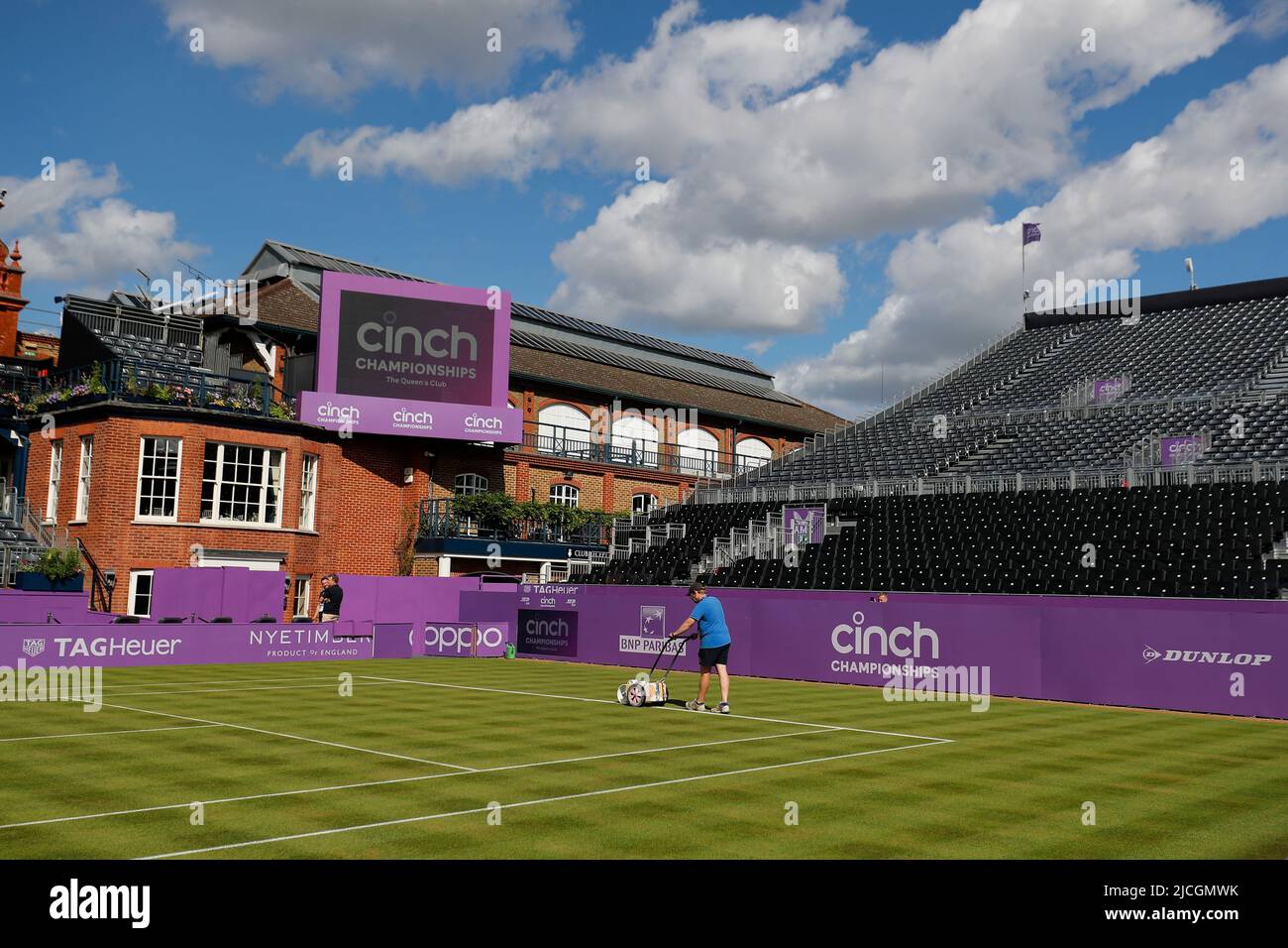 Queens Club, West Kensington, London, England; 13th June 2022; Cinch Queens Club ATP Tour 500 series Lawn Tennis tournament; General view of Queens Club Centre Court Stock Photo