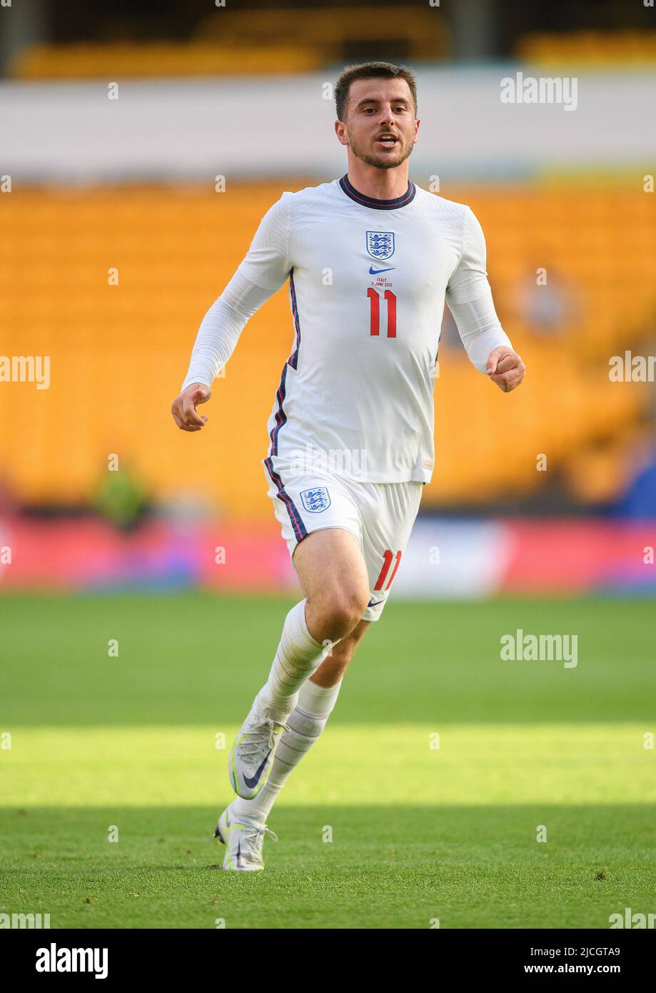 11 Jun 2022 - England v Italy - UEFA Nations League - Group 3 - Molineux Stadium  England's Mason Mount during the match against Italy. Picture Credit : © Mark Pain / Alamy Live News Stock Photo
