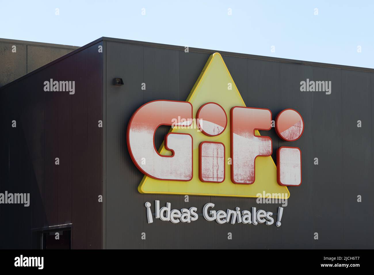 ALFAFAR, SPAIN - JUNE 06, 2022: GiFi is a French discount chain Stock Photo