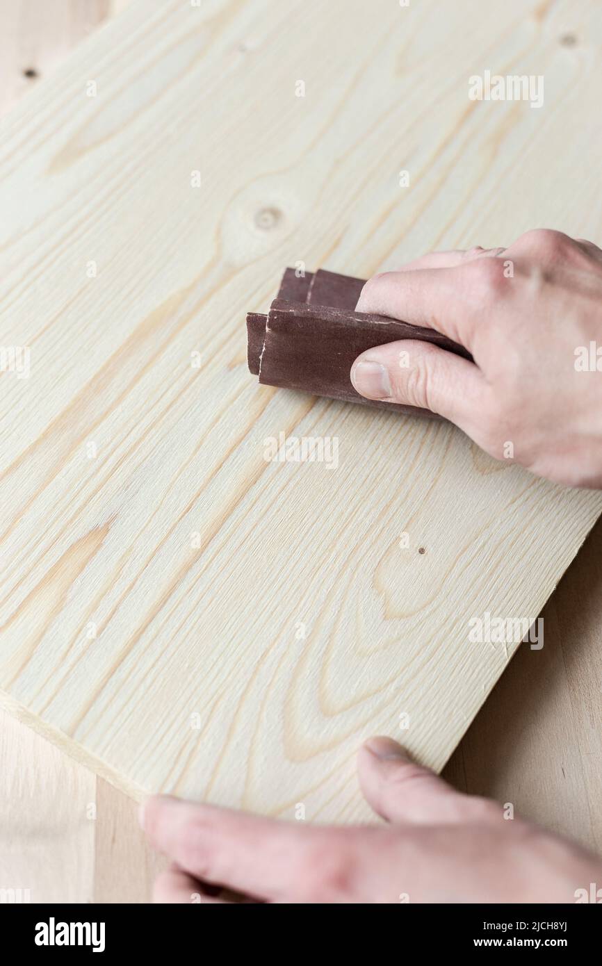 Hand sanding hires stock photography and images Alamy