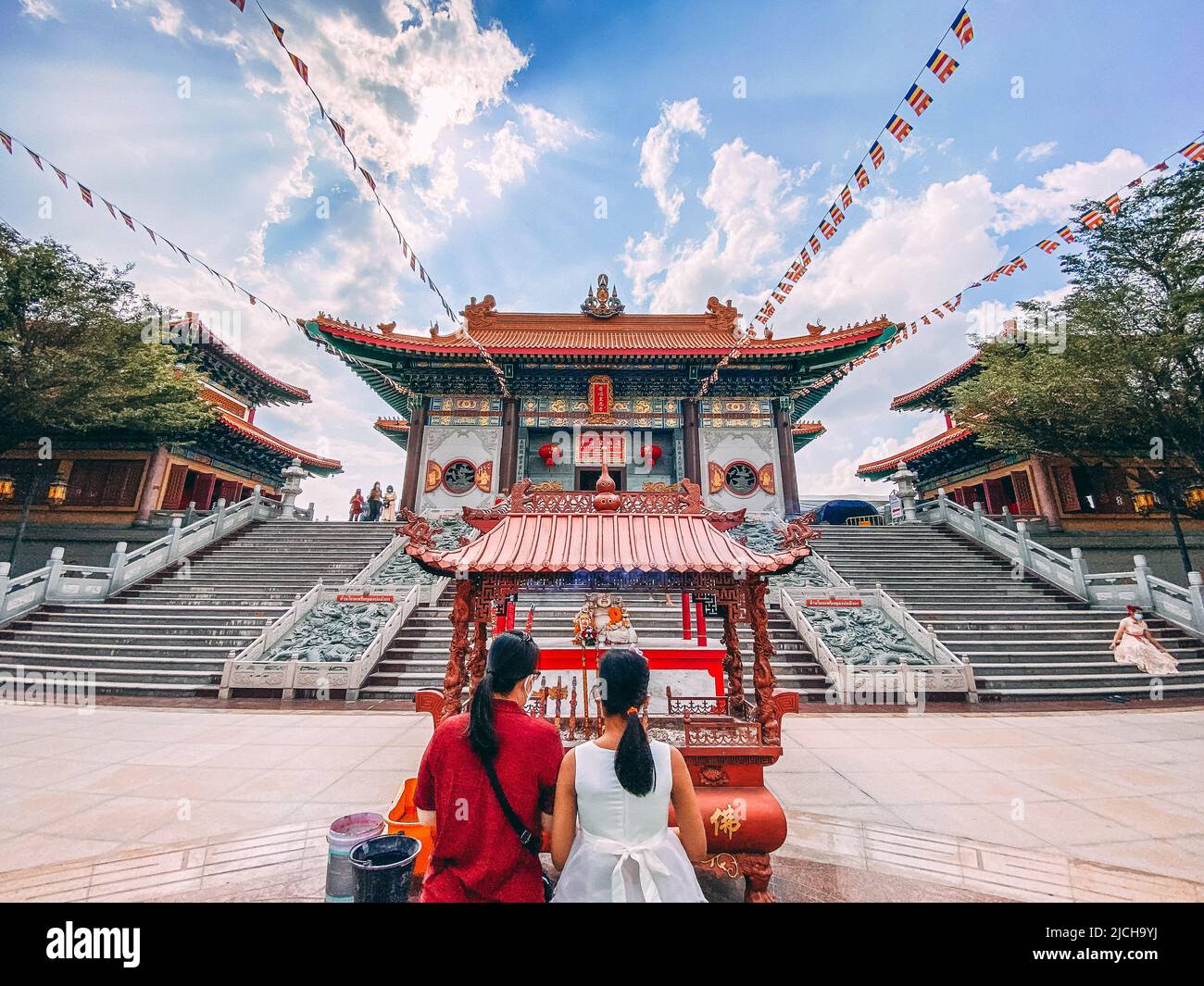 Wat Boromracha Kanchanapisek Anusorn or Wat Leng Noei Yi 2 chinese