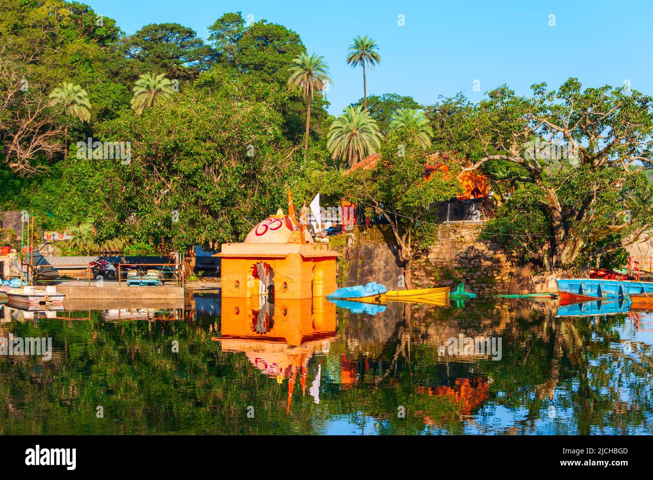 Shiva Temple on Nakki lake in Mount Abu. Mount Abu is a hill station in Rajasthan state, India. Stock Photo