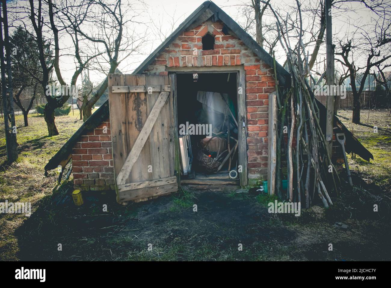 Root cellar hi-res stock photography and images - Alamy