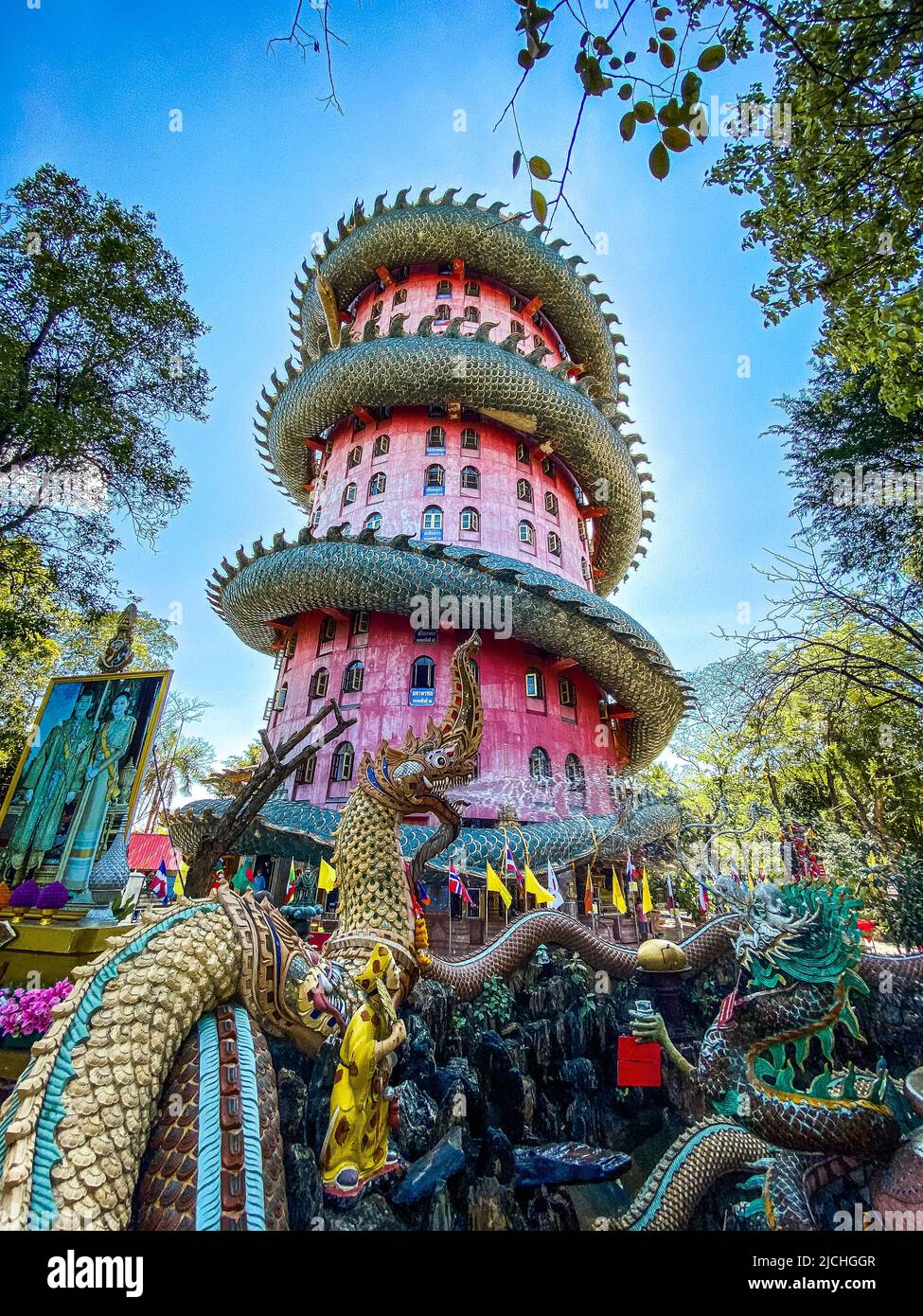 Nakhon Pathom Temple Hi Res Stock Photography And Images Alamy