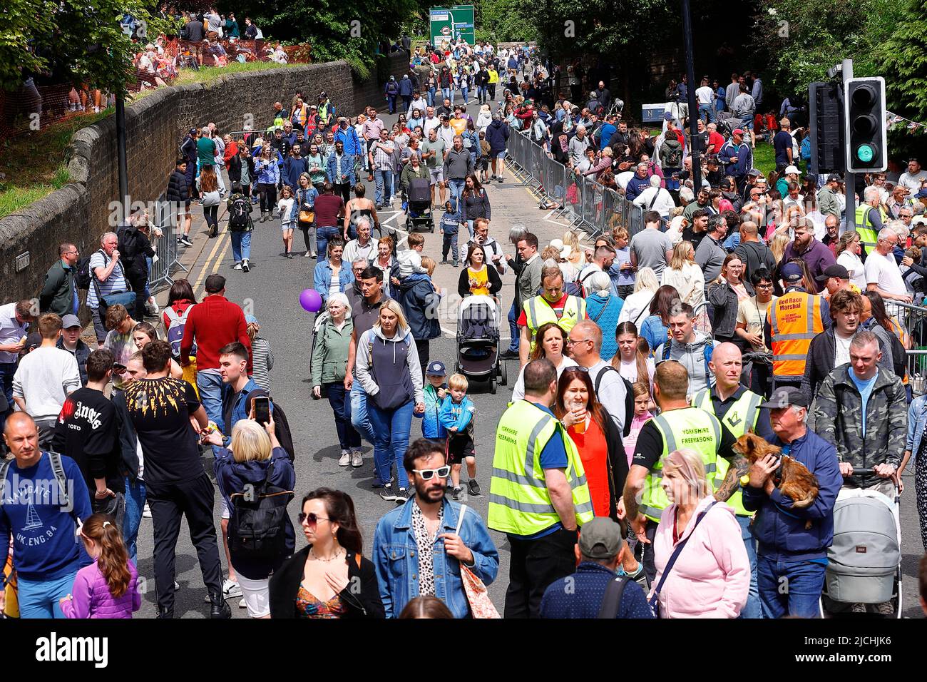 Great Knaresborough Bed Race 2022 Stock Photo Alamy