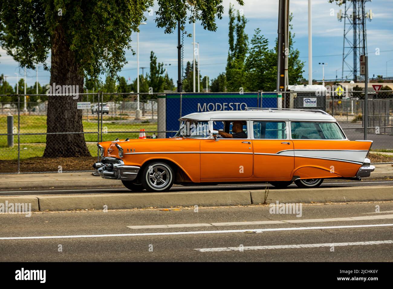 A 1957 Chevrolet station wagon arrives at the American Graffiti charity Car Show at the Modesto Junior College campus June 11-12 2022 Stock Photo