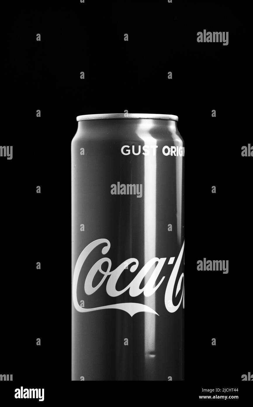 Classic Coca-Cola can. Bucharest, Romania, 2022 Stock Photo - Alamy