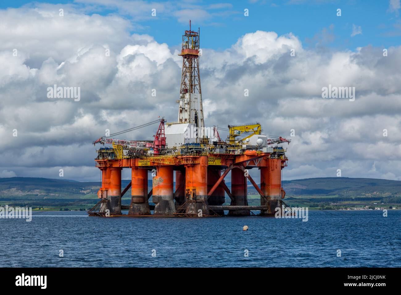 Oil rigs hires stock photography and images Alamy