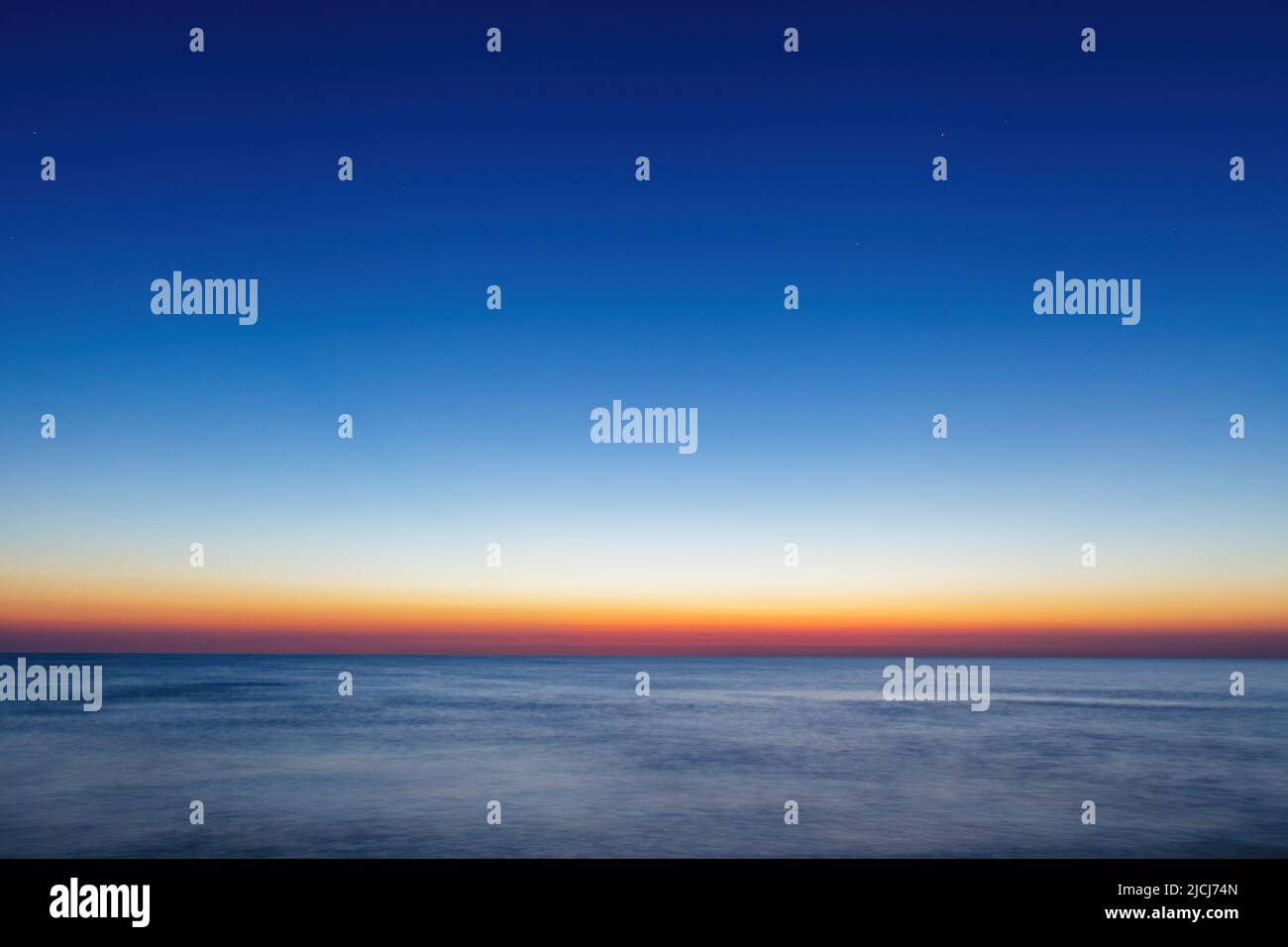 Blue hour sunrise scenic hi-res stock photography and images - Alamy