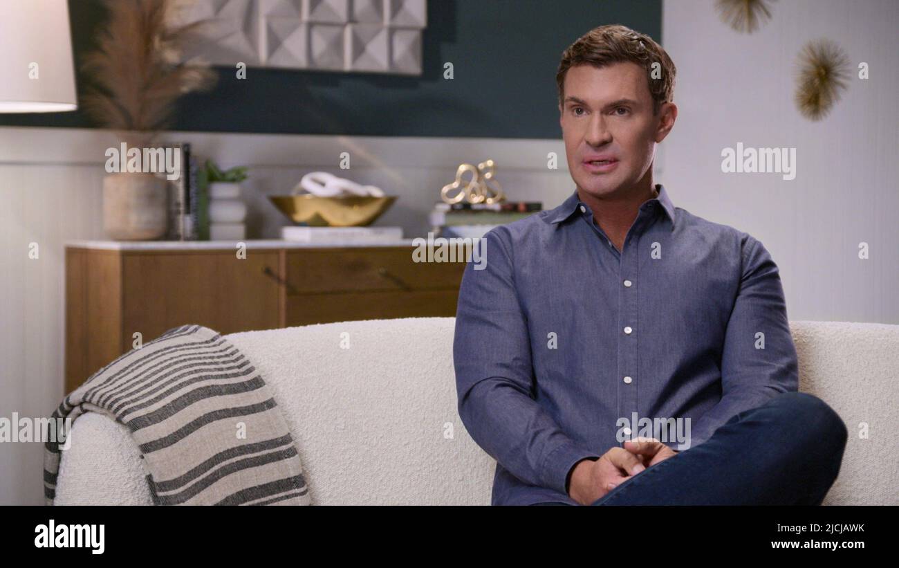 HOLLYWOOD HOUSELIFT WITH JEFF LEWIS, Jeff Lewis, (Season 1, ep. 101