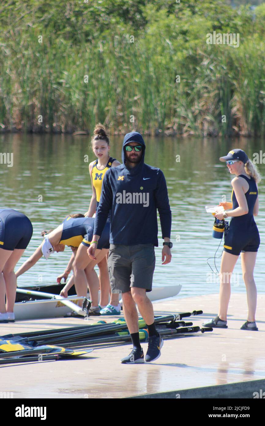 2022 University of Michigan womens team at big ten invitational regatta